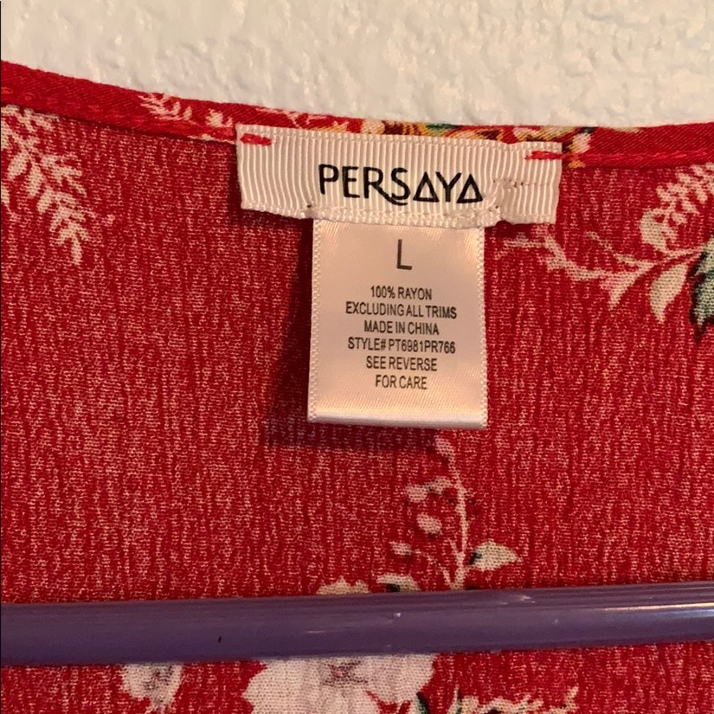 Red top - Picture 4 of 6